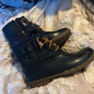 Sperry 8.5 used duck boots